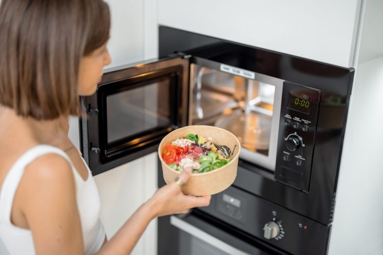 Pros-and-Cons-of-microwave-ovens